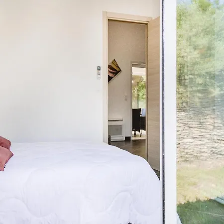 Two-bedroom Holiday In Bonifacio * ボニファシオ